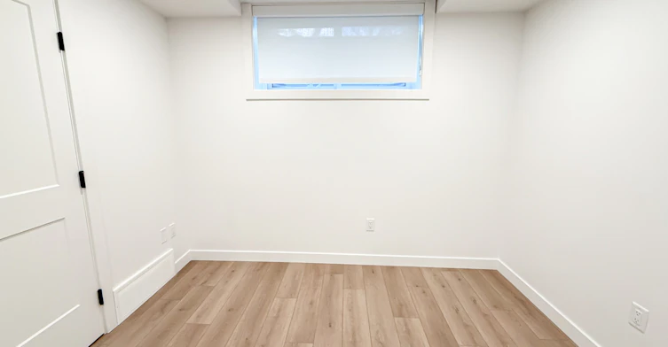 Lower-12405 122 Avenue Northwest, Edmonton, AB, T5L 4H2 - 7