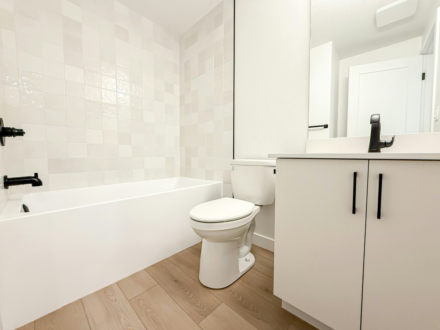 Lower-12405 122 Avenue Northwest, Edmonton, AB, T5L 4H2 - 10