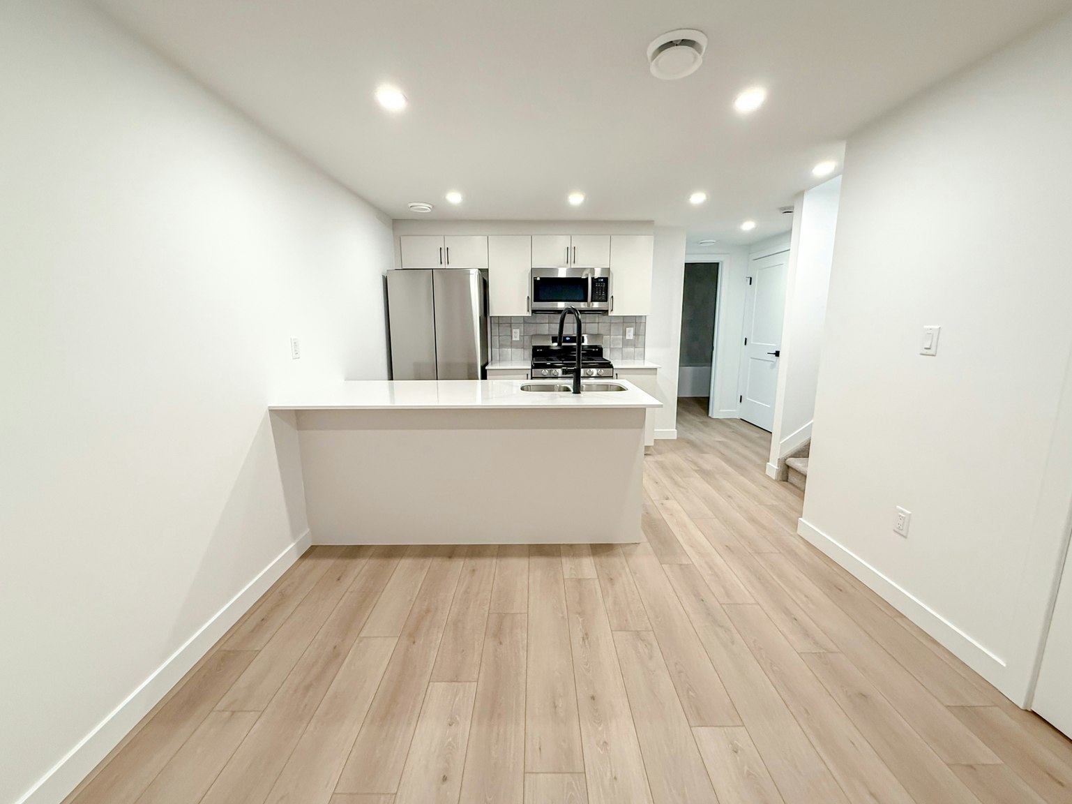 Lower-12405 122 Avenue Northwest, Edmonton, AB, T5L 4H2 - 5