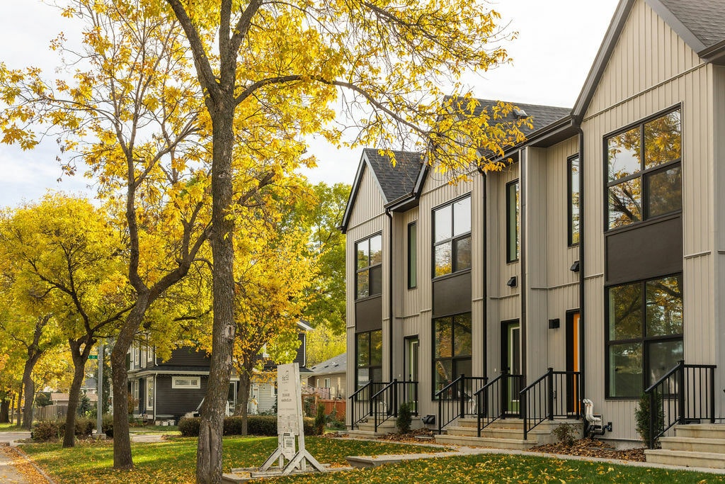 Lower-12405 122 Avenue Northwest, Edmonton, AB, T5L 4H2 - 12