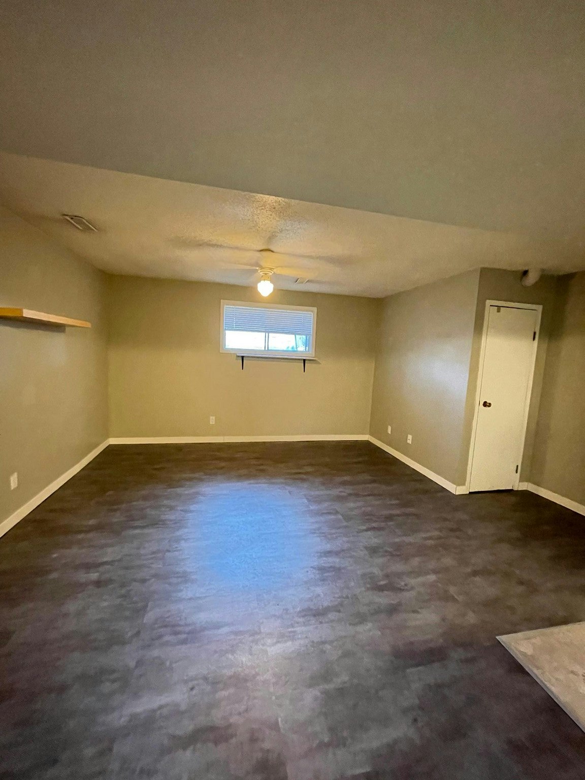 10515 52 Avenue Northwest, Edmonton, AB, T6H 0N9 - 4