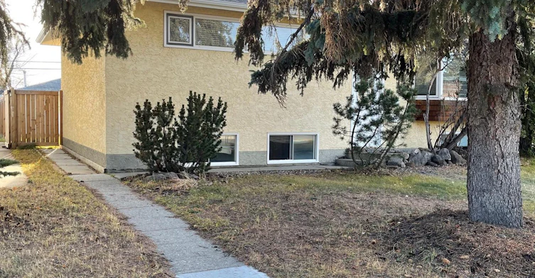 10515 52 Avenue Northwest, Edmonton, AB, T6H 0N9 - 21