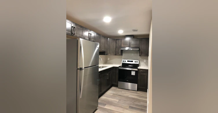 1410 17 Avenue Northwest, Edmonton, AB, T6T 2N6