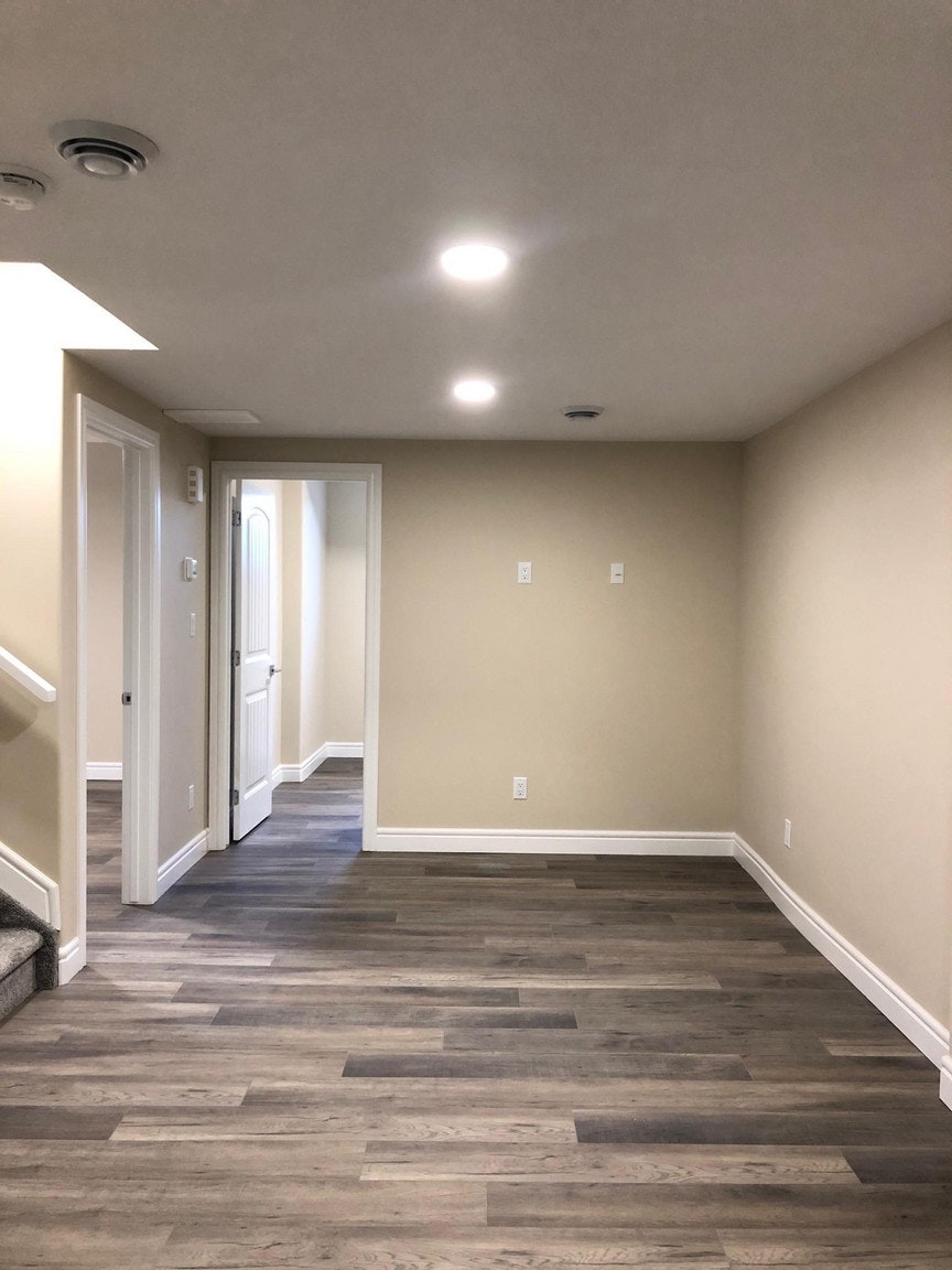 1410 17 Avenue Northwest, Edmonton, AB, T6T 2N6 - 9