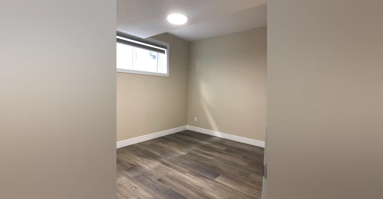 1410 17 Avenue Northwest, Edmonton, AB, T6T 2N6 - 4