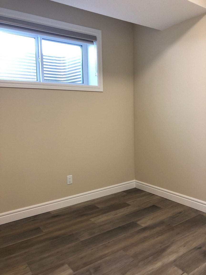 1410 17 Avenue Northwest, Edmonton, AB, T6T 2N6 - 6