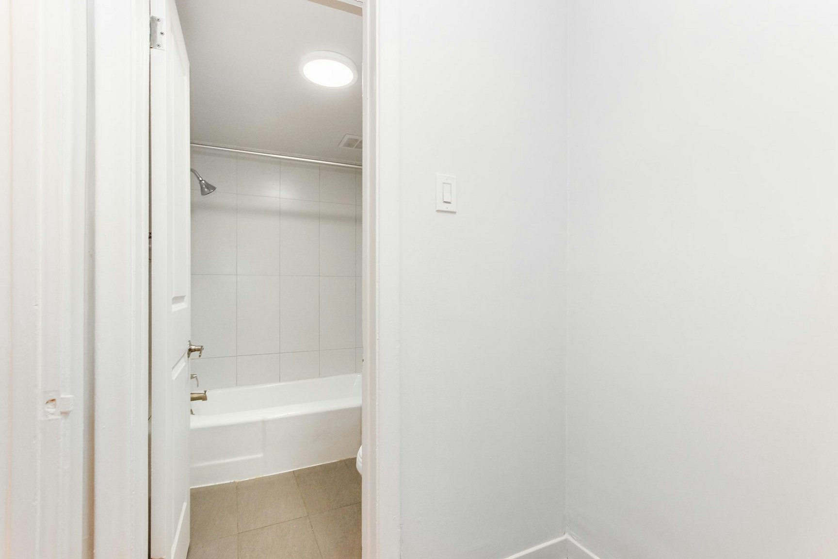 303-80 Des Pins Avenue Ouest, Montréal, QC, H2W 1R1 - 19
