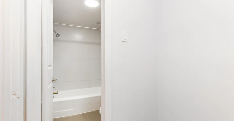 303-80 Des Pins Avenue Ouest, Montréal, QC, H2W 1R1 - 19