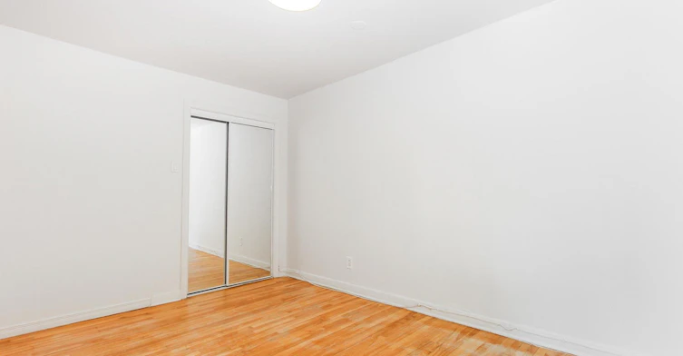303-80 Des Pins Avenue Ouest, Montréal, QC, H2W 1R1 - 12