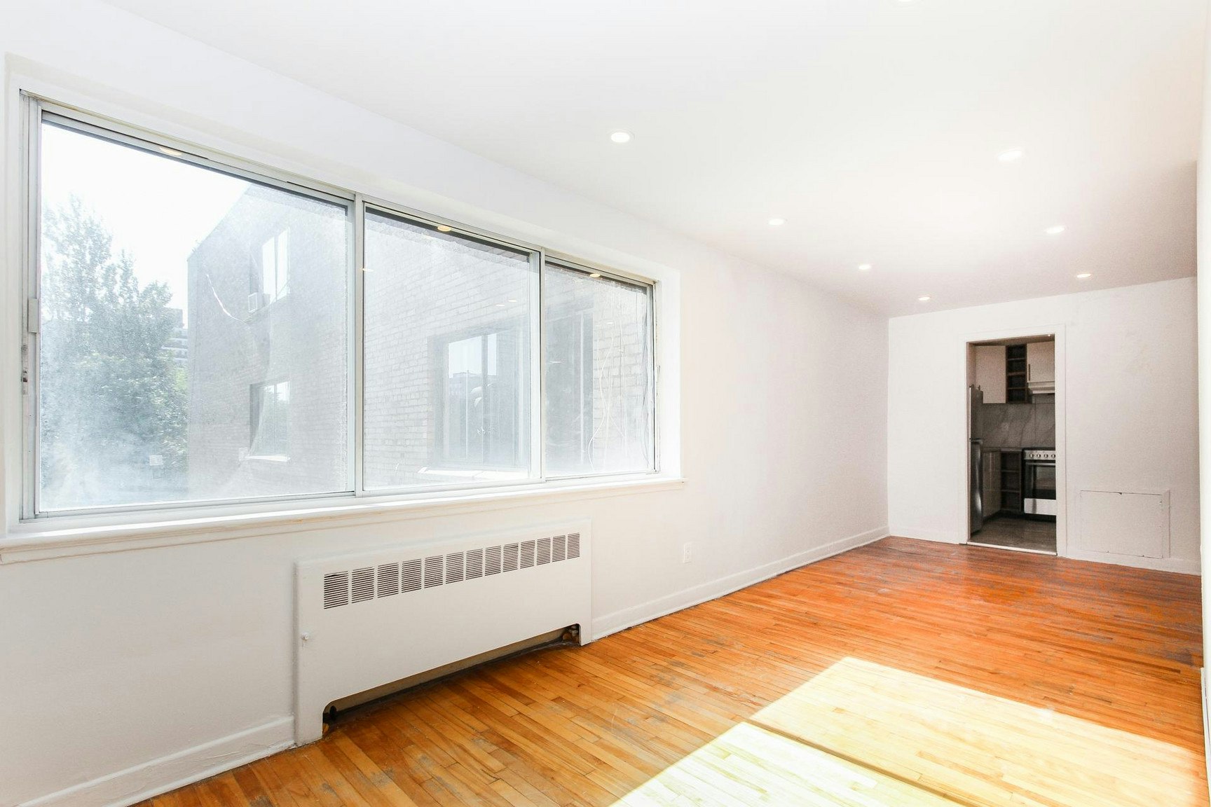 303-80 Des Pins Avenue Ouest, Montréal, QC, H2W 1R1 - 10