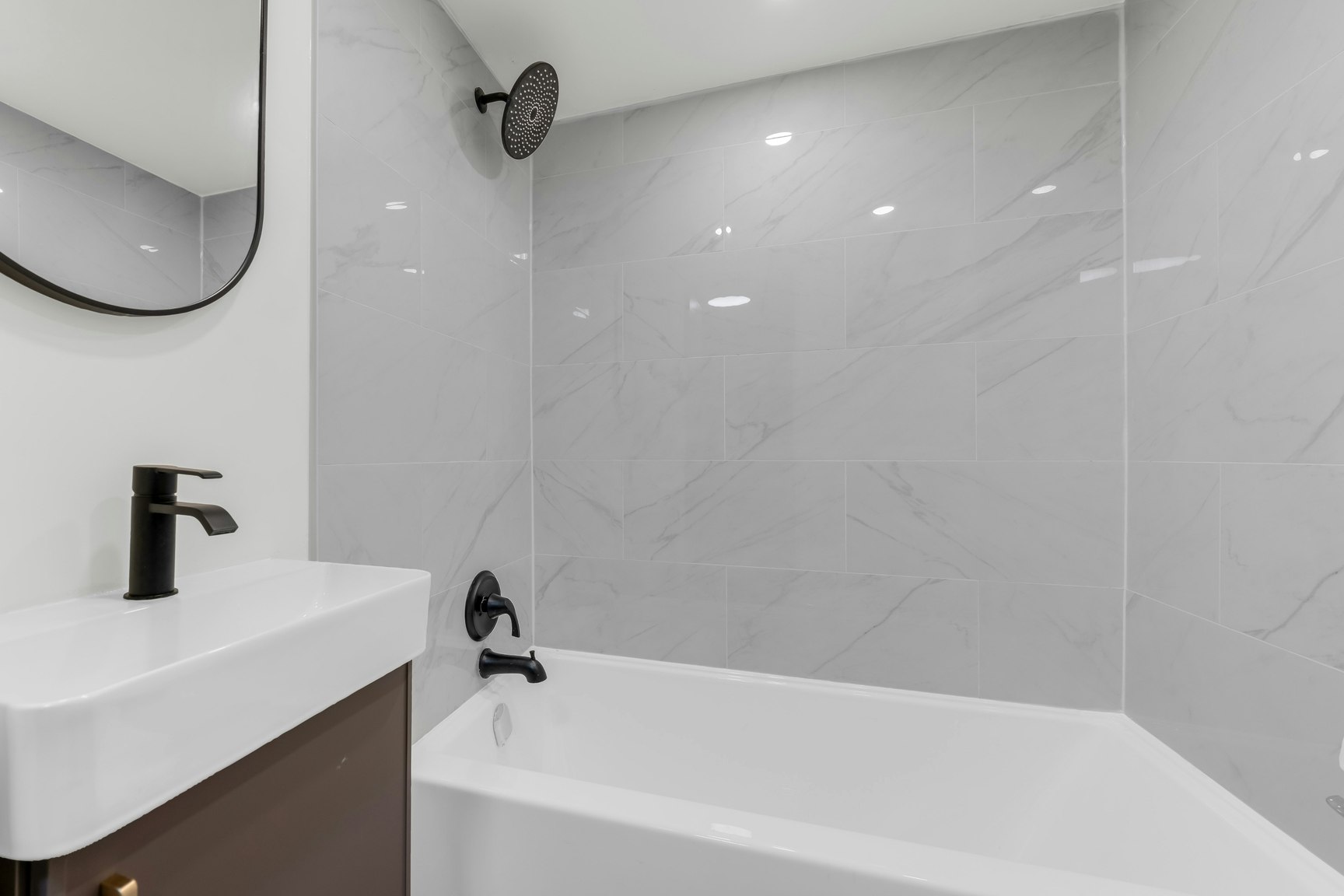 105-62 Triller Avenue, Toronto, ON, M6R 2H8 - 9