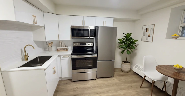 105-62 Triller Avenue, Toronto, ON, M6R 2H8