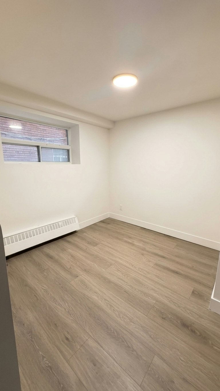 105-62 Triller Avenue, Toronto, ON, M6R 2H8 - 5