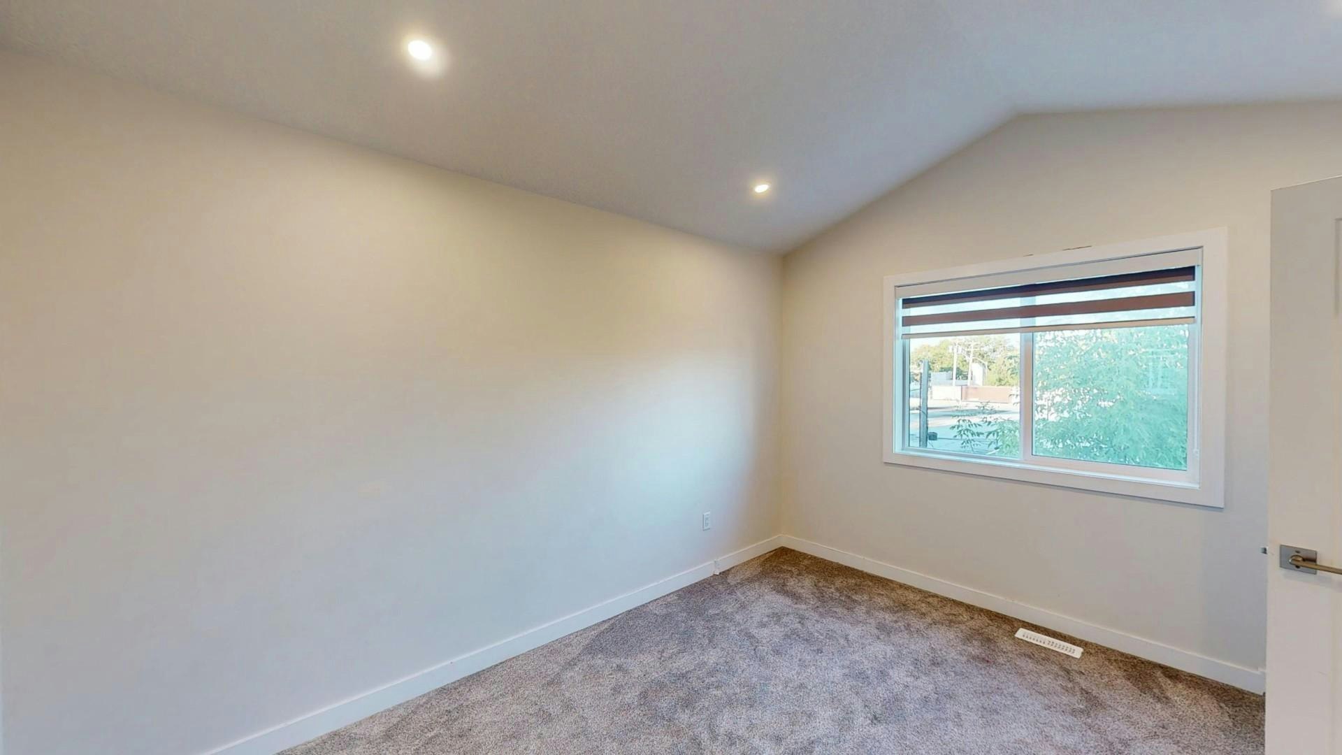 15816 100a Avenue NW, Edmonton, AB, T5P 0L8 - 6