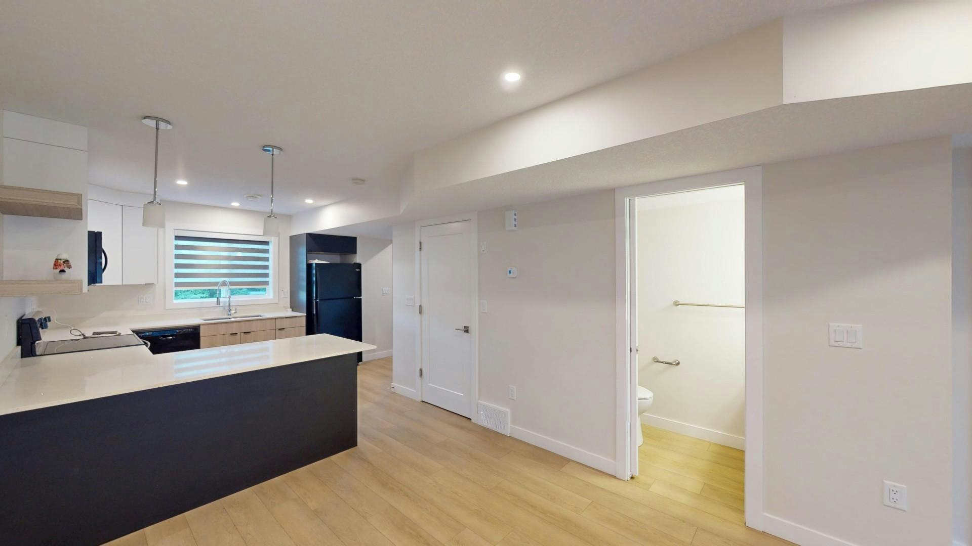 15816 100a Avenue NW, Edmonton, AB, T5P 0L8 - 3