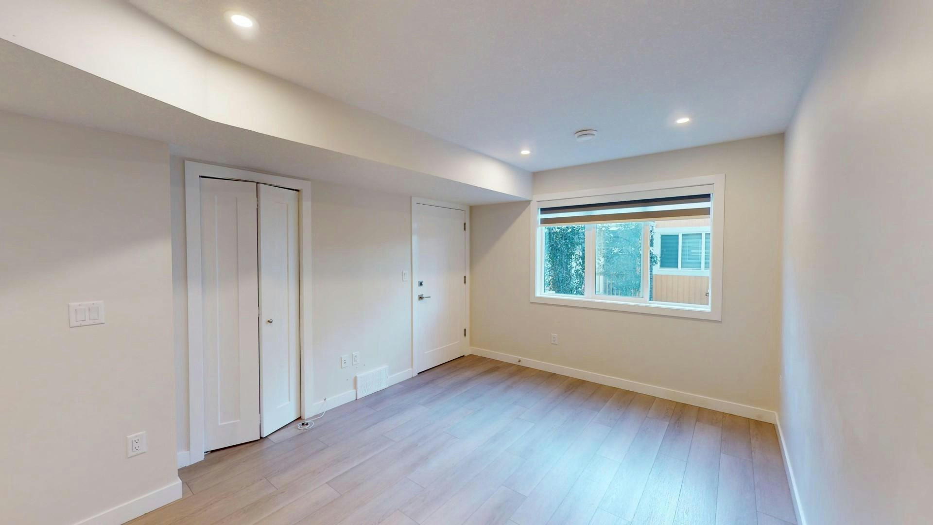 15816 100a Avenue NW, Edmonton, AB, T5P 0L8 - 5
