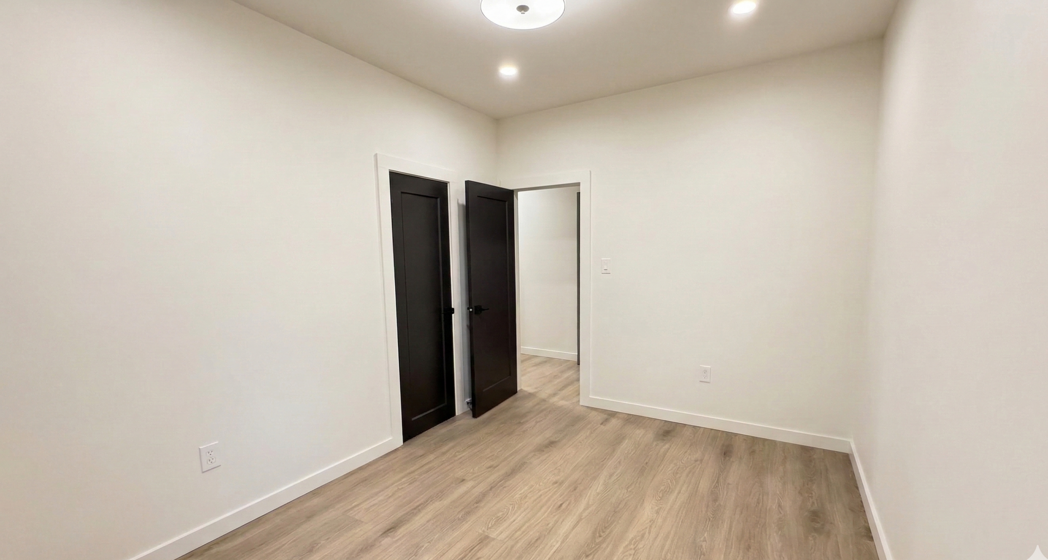 10-193 Church Street, St. Catharines, ON, L2R 3E7 - 10