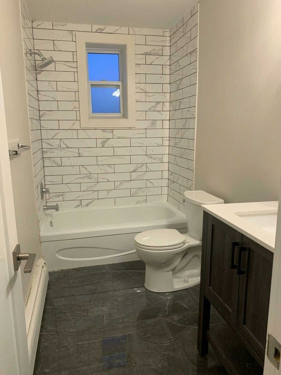 2-1 Barton Street, St. Catharines, ON, L2R 2P9 - 21