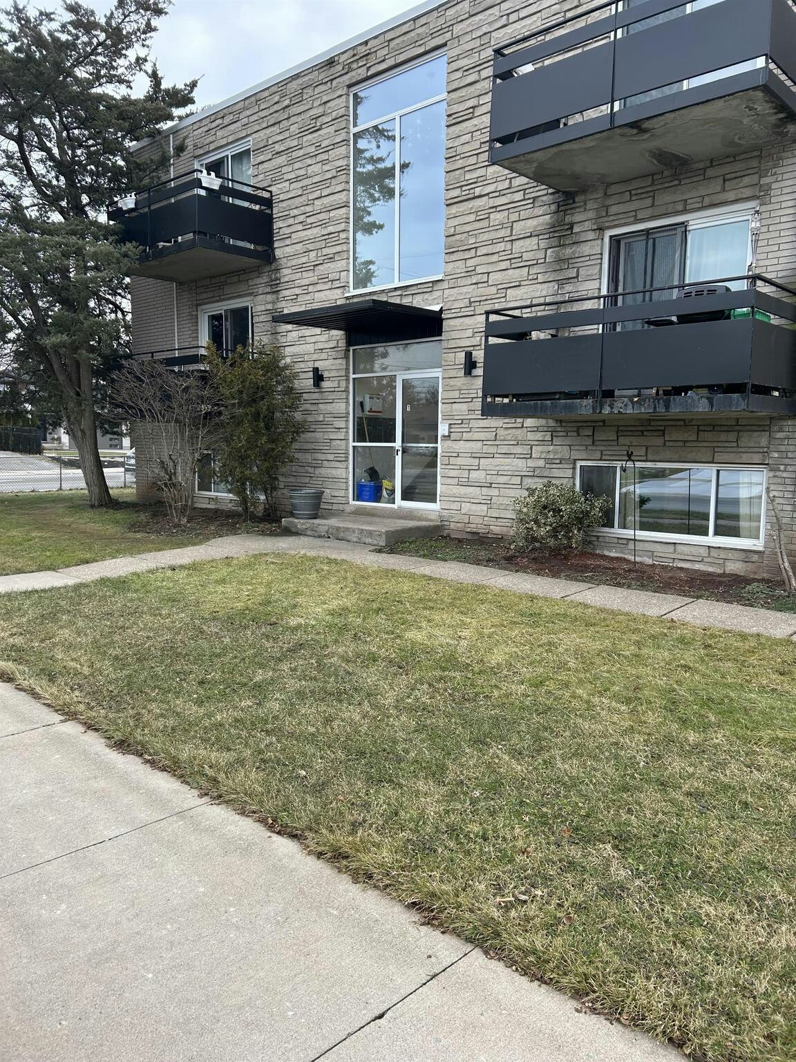 2-1 Barton Street, St. Catharines, ON, L2R 2P9 - 10
