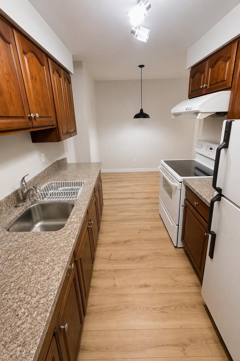 2299 East 30th Avenue, Vancouver, BC, V5N 5N1 - 7