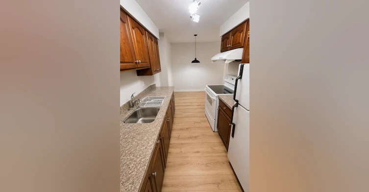 2299 East 30th Avenue, Vancouver, BC, V5N 5N1 - 7