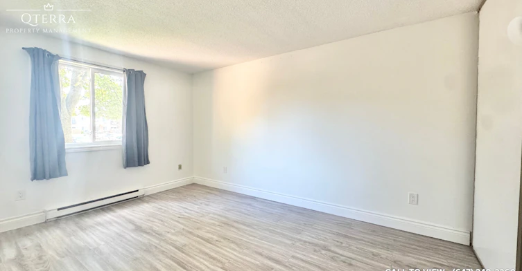 106-276 Eiwo Court, Waterloo, ON, N2K 3M6 - 4
