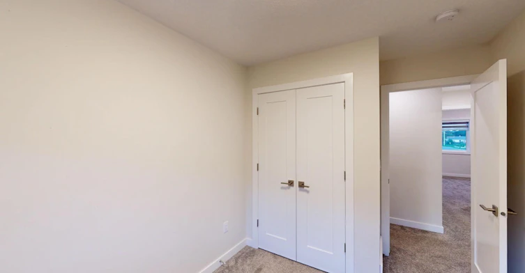 15814 100a Avenue NW, Edmonton, AB, T5P 0L8 - 5