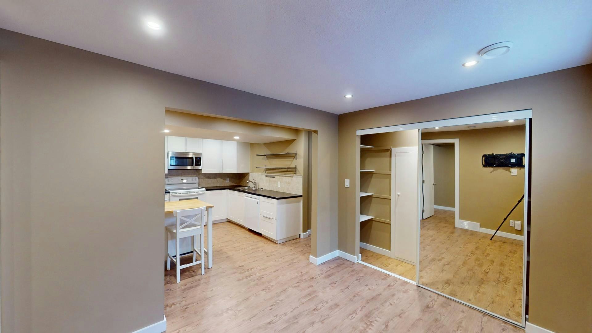 41B Huntford Road NE, Calgary, AB, T2K 3Y8 - 5