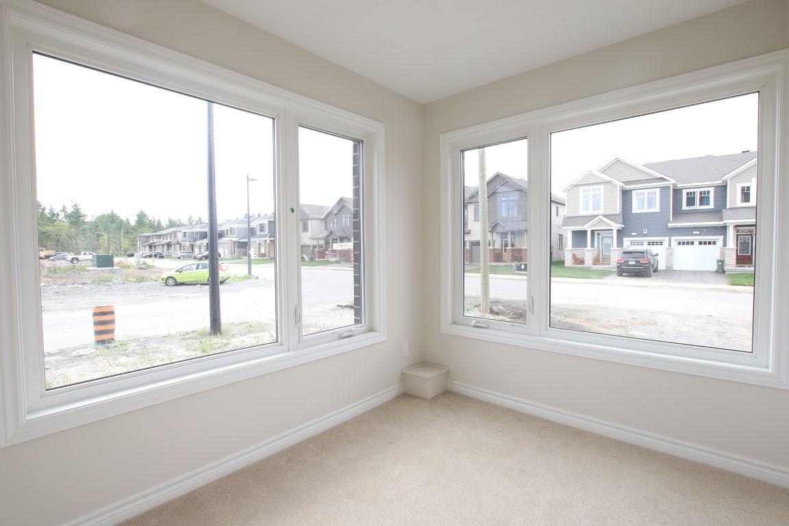 2094 Leinster Circle, Ottawa, ON, K2S 2Z5 - 4