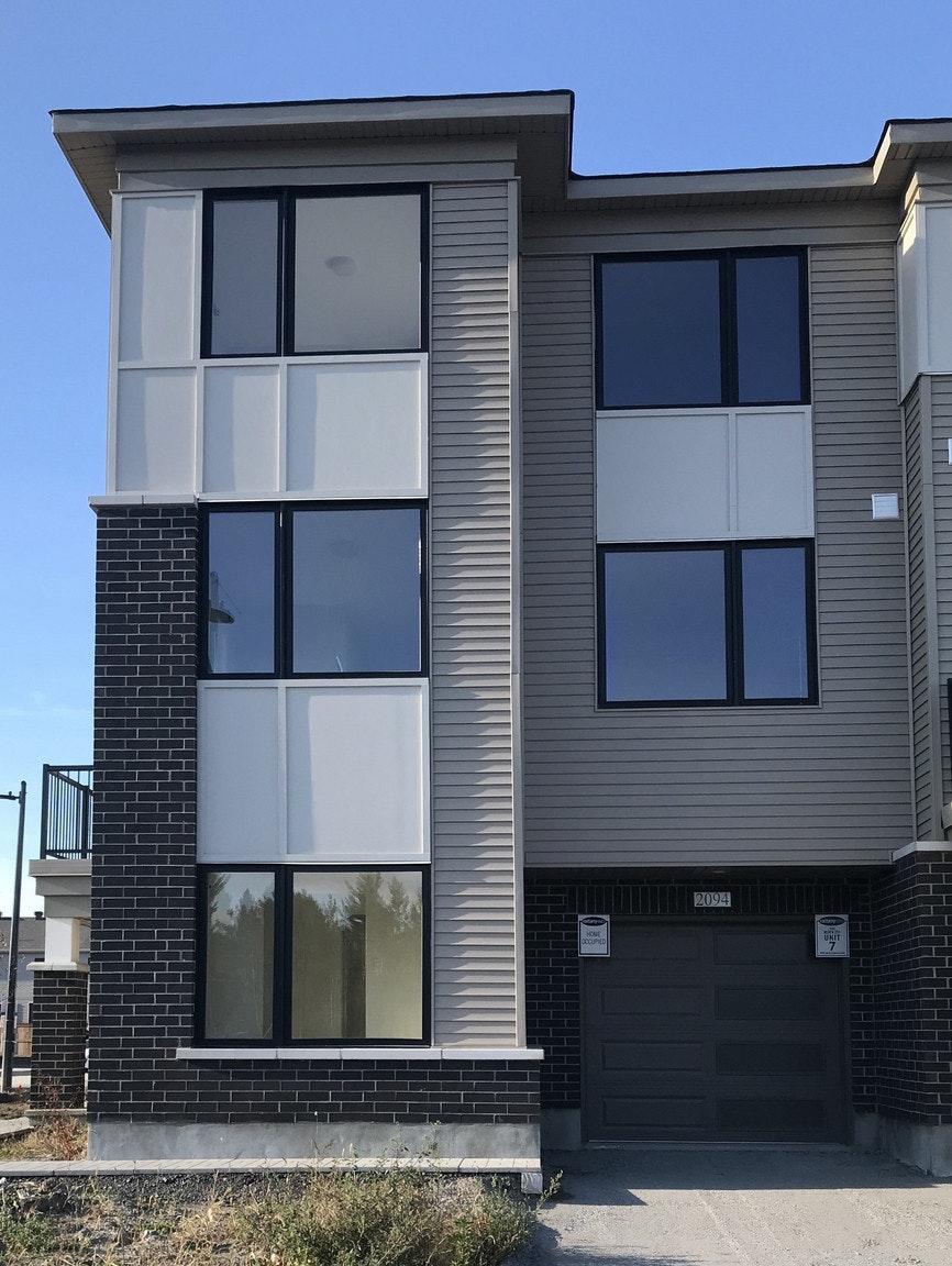 2094 Leinster Circle, Ottawa, ON, K2S 2Z5