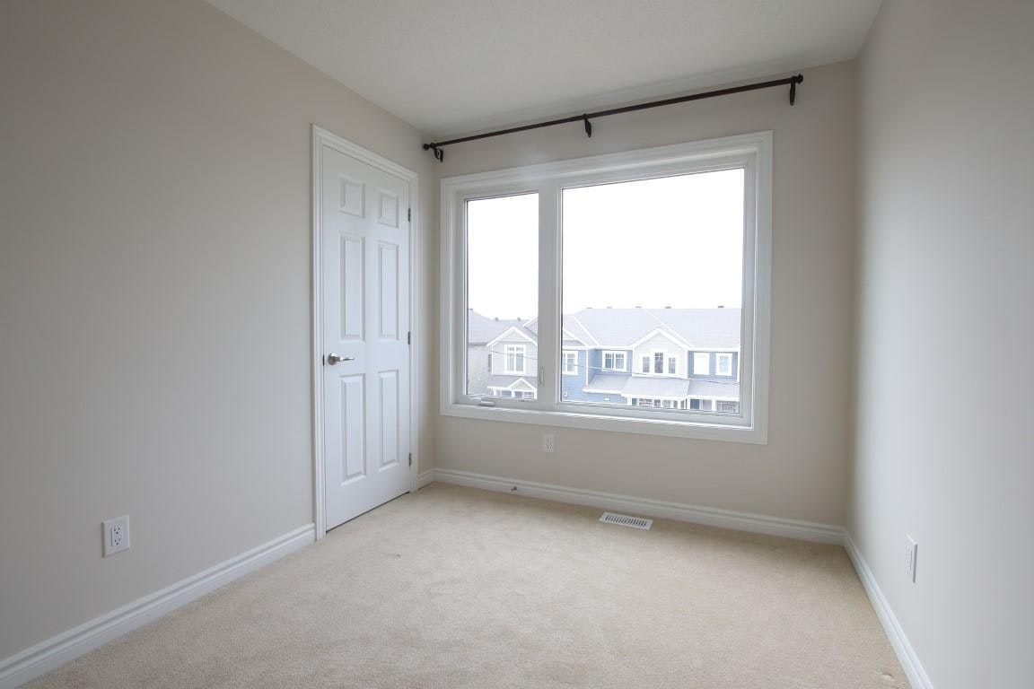 2094 Leinster Circle, Ottawa, ON, K2S 2Z5 - 19