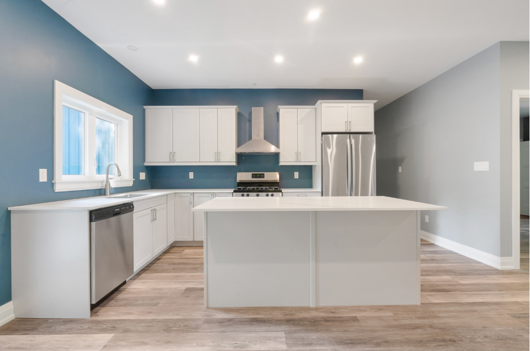 6 Oneida Crescent, Tiny, ON, L9M 0B2 - 4