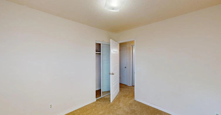 37 Martingrove Way Ne, Calgary, AB, T3J 2T2 - 11