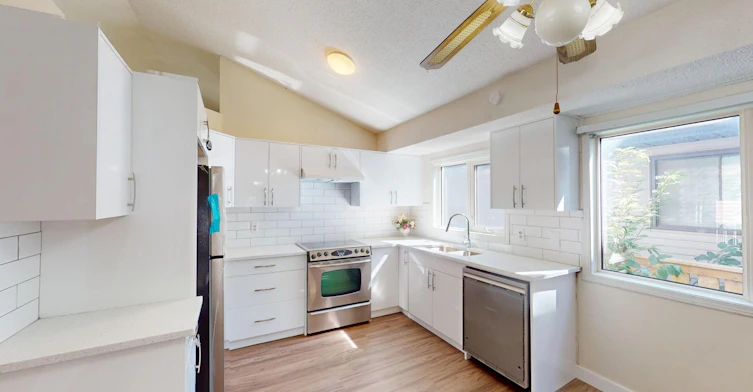37 Martingrove Way Ne, Calgary, AB, T3J 2T2