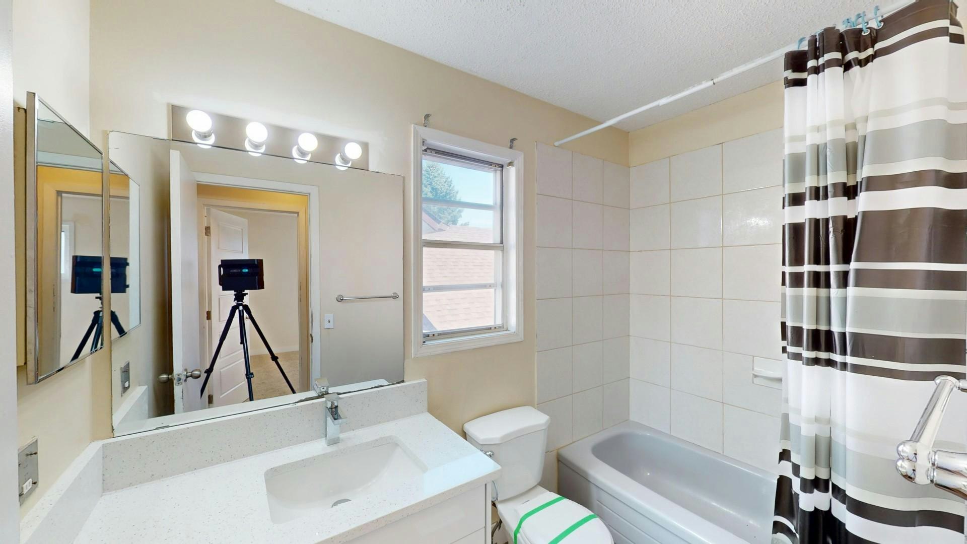 37 Martingrove Way Ne, Calgary, AB, T3J 2T2 - 9