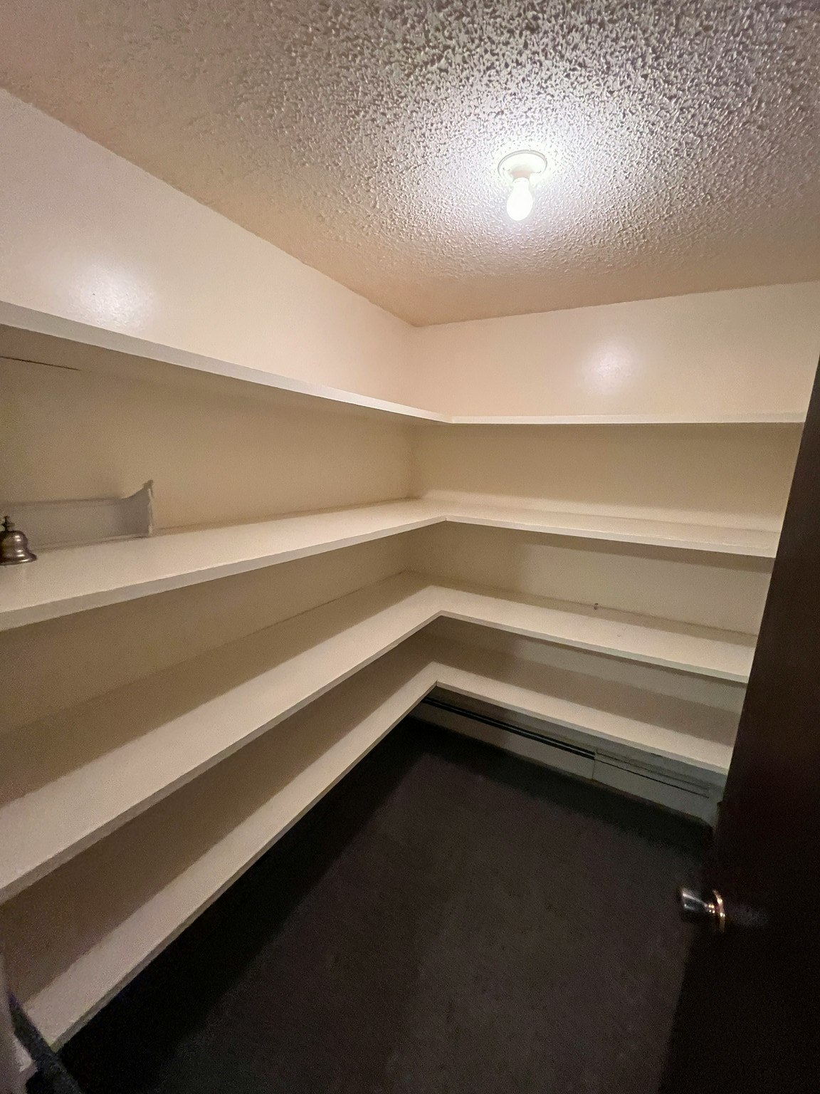 12421 82 Street Northwest, Edmonton, AB, T5B 2X5 - 20