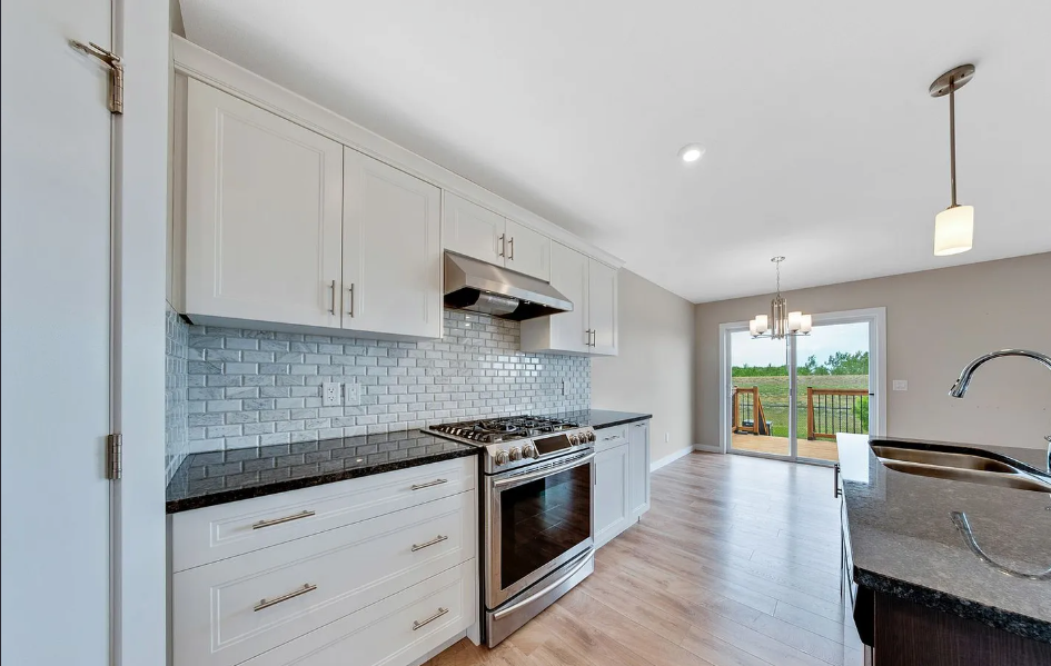 419 Hassard Close, Saskatoon, SK, S7L 4Z7 - 5