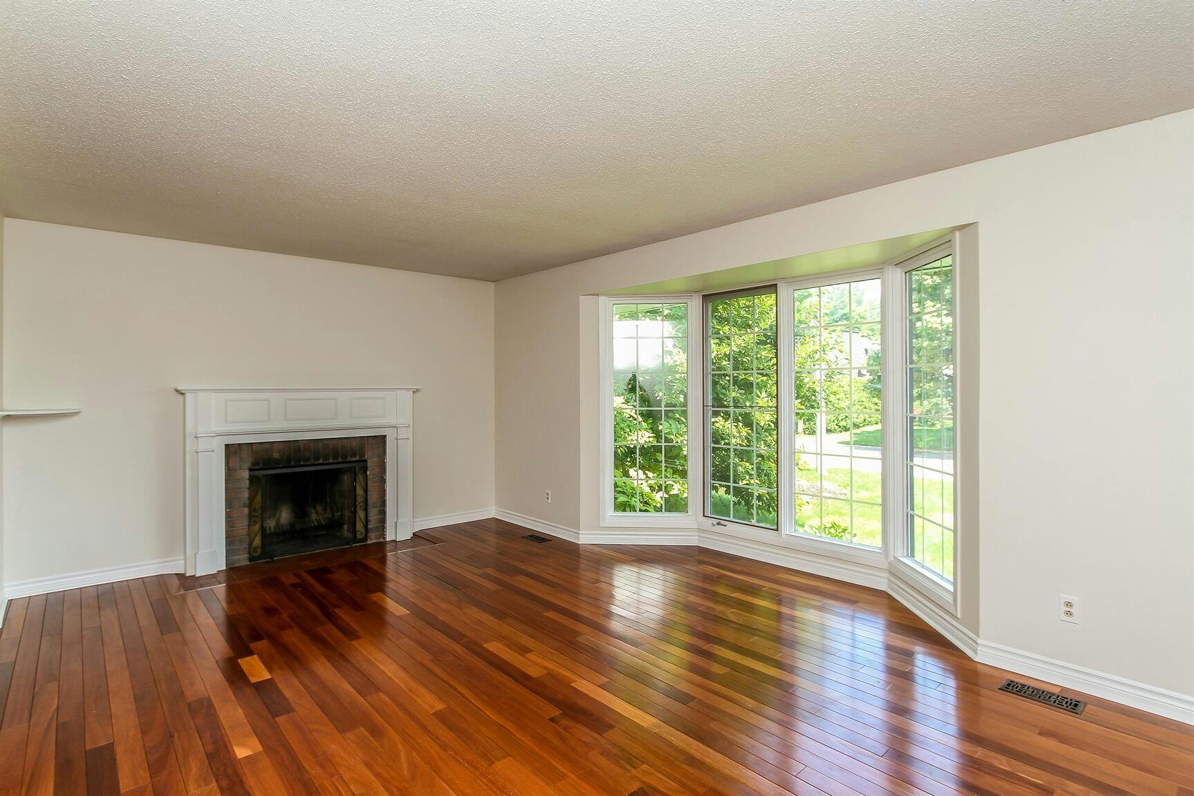 570 Duff Crescent, Ottawa, ON, K1J 7C5 - 5