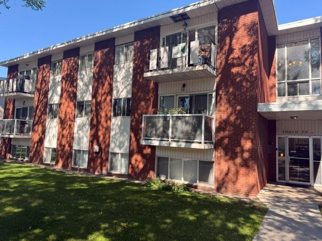 10610 79 Avenue Nw, Edmonton, AB, T6E 1S1 - 2