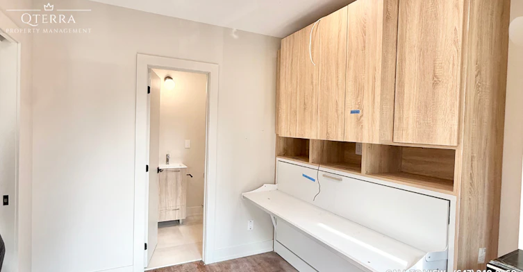 1-215 College Street, Toronto, ON, M5T 1R1 - 2