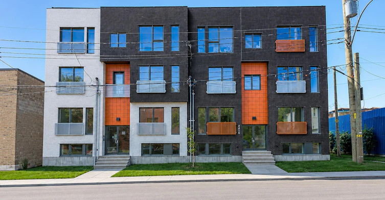401-2402 Florian Rue, Montréal, QC, H2K 2P5 - 13