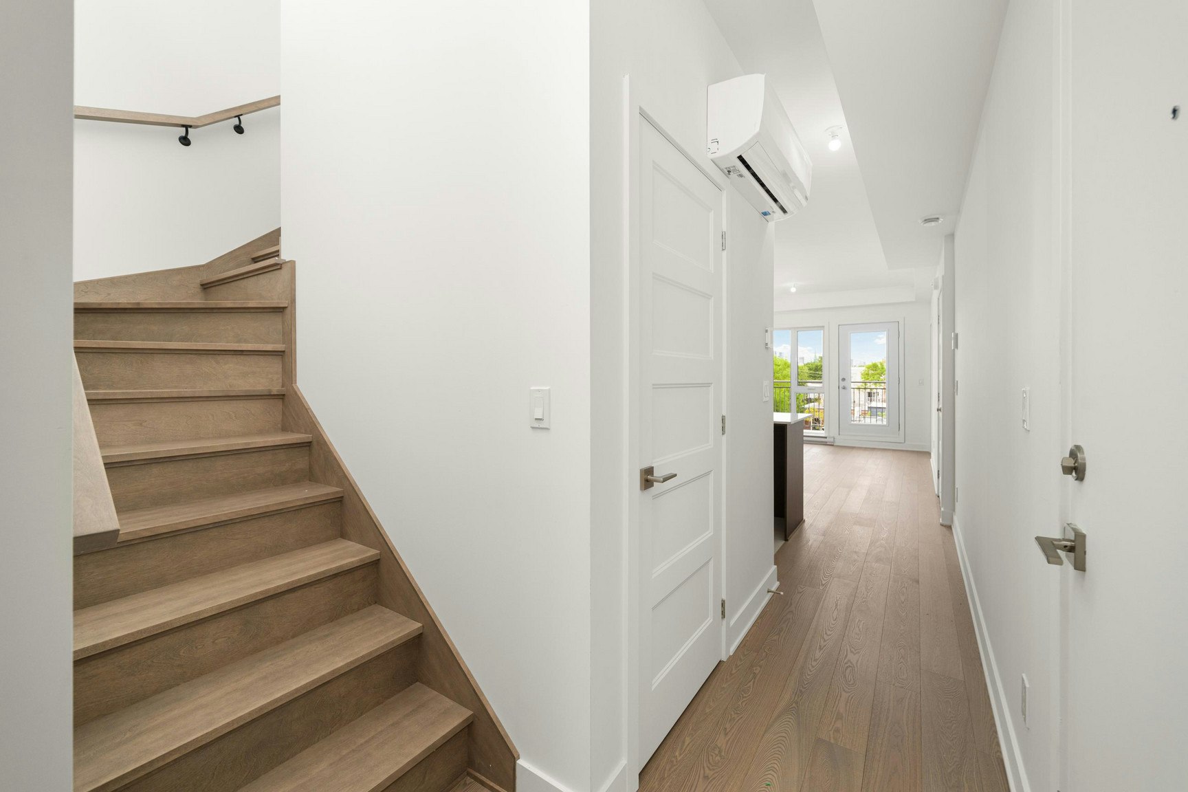 301-2402 Florian Rue, Montréal, QC, H2K 2P5 - 20