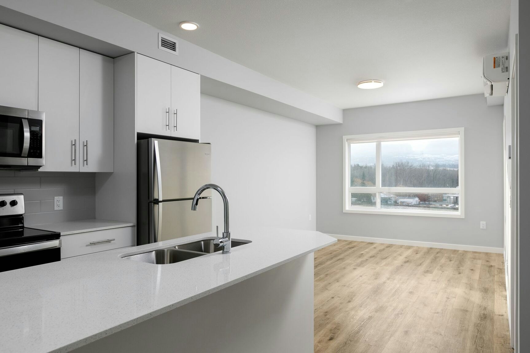 B420-2165 Benvoulin Court, Kelowna, BC, V1W 0G9 - 2