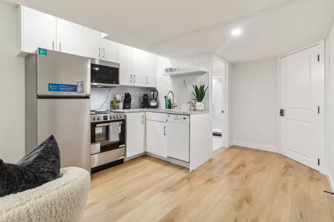 B-16812 31 Avenue Southwest, Edmonton, AB, T6W 4P9 - 3