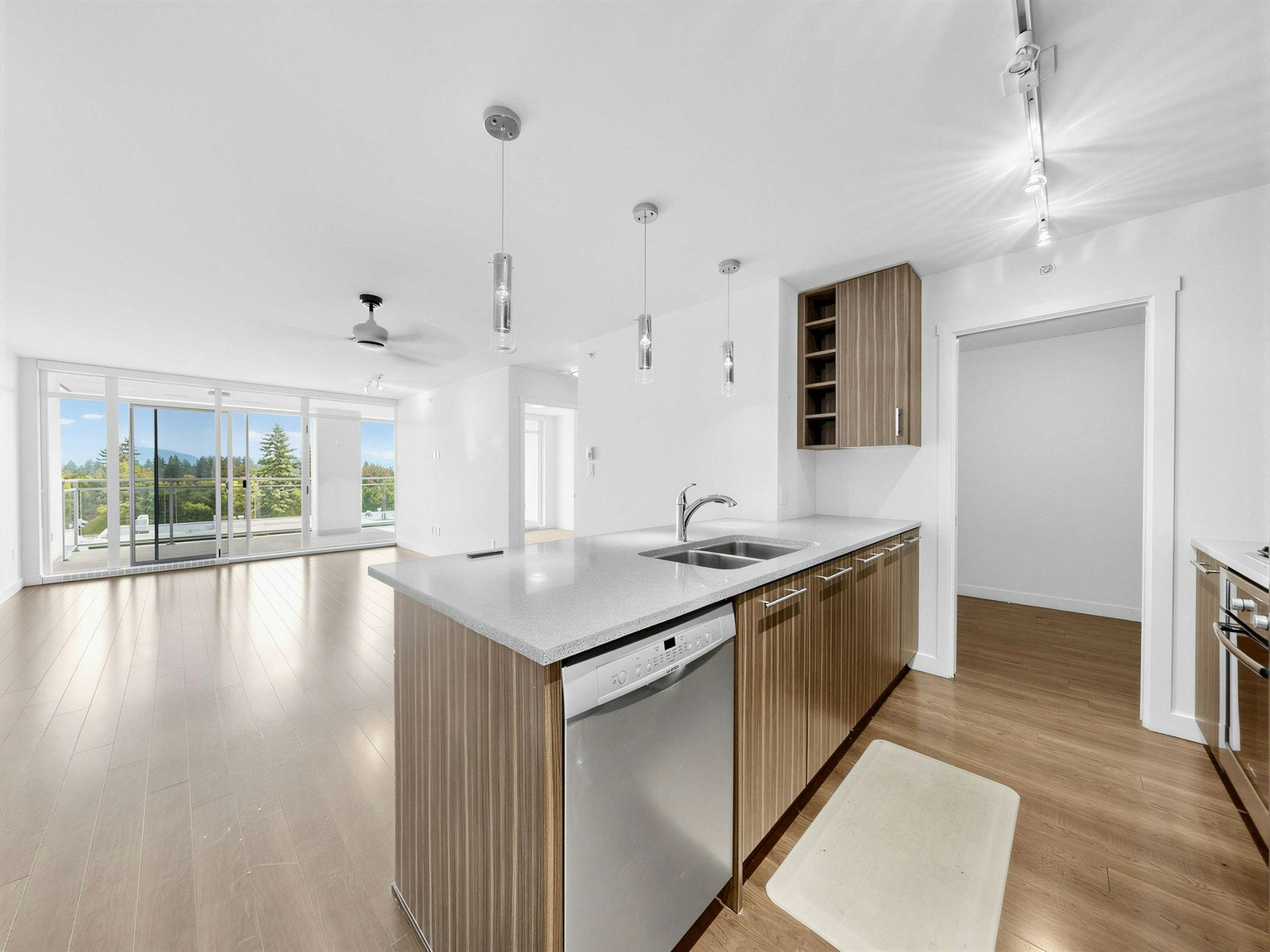 608 Belmont Street, New Westminster, BC, V3M 0G8 - 8