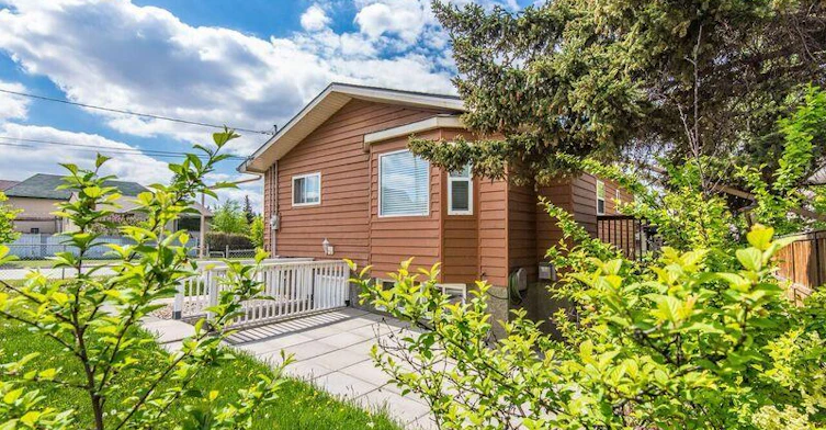 4904 19 Avenue NW, Calgary, AB, T3B 0S9 - 8