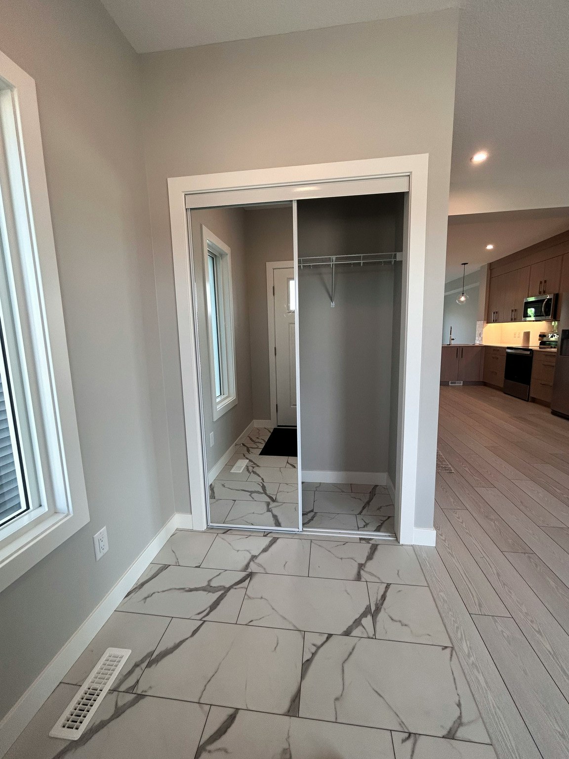 9711 Huxbury Drive Northeast, Calgary, AB, T1X 0L4