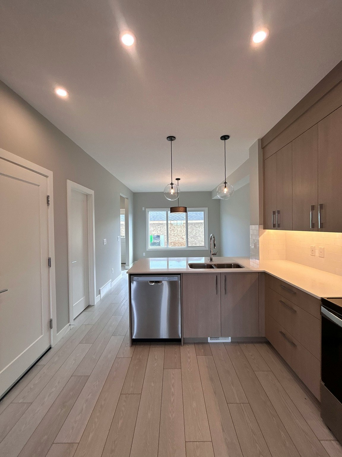 9711 Huxbury Drive Northeast, Calgary, AB, T1X 0L4 - 5