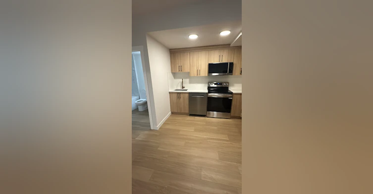 2008 46 Street Southeast, Calgary, AB, T2B 1K6 - 5
