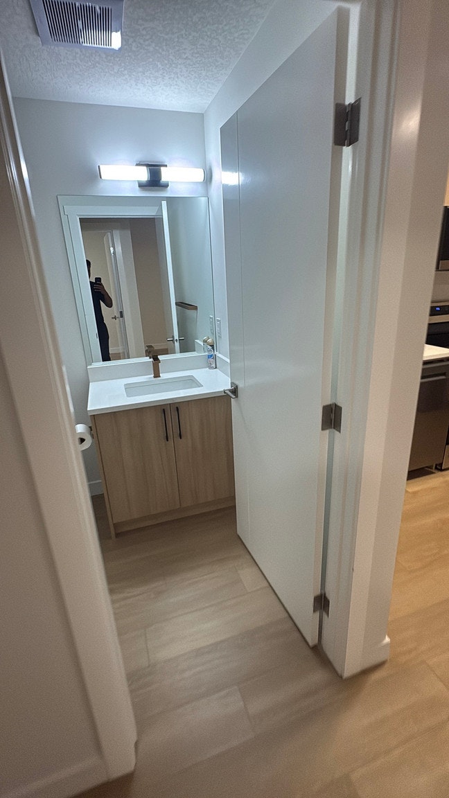 2008 46 Street Southeast, Calgary, AB, T2B 1K6 - 11